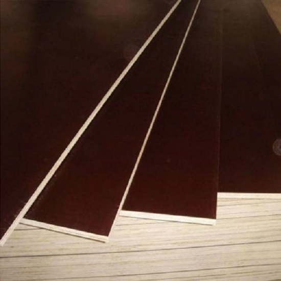 フィルムコーティングされた積層木材