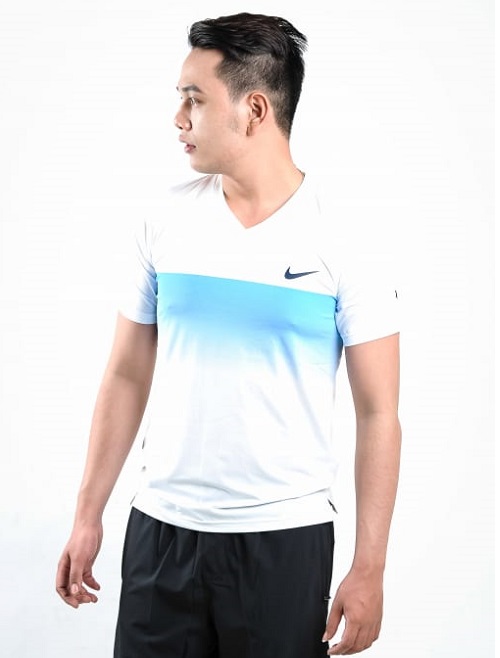 スポーツTシャツ