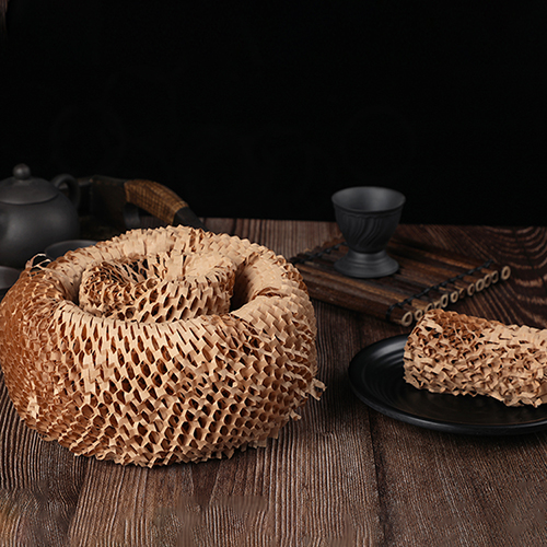パッケージ用のハニカム紙